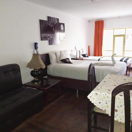 Isabela Hotel Ла Пас Екстериор снимка